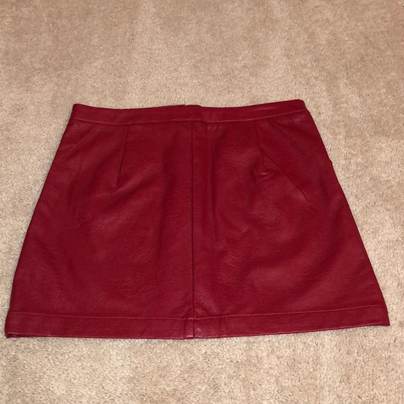 NWOT Red leather mini skirt🍒 - Picture 7 of 7